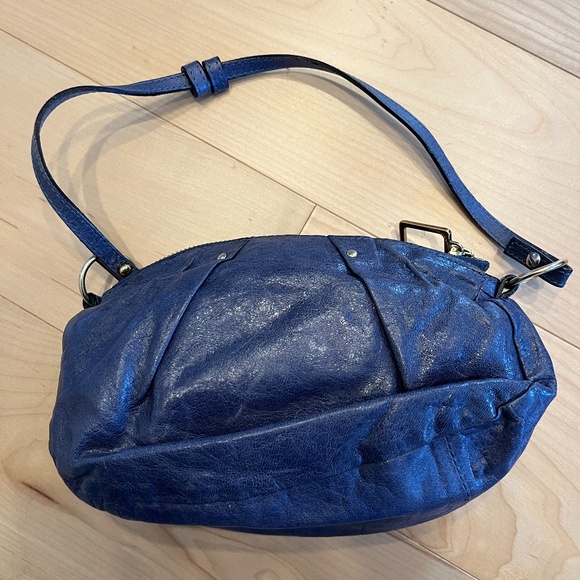 Chloe Leather Bag - Picture 3 of 9